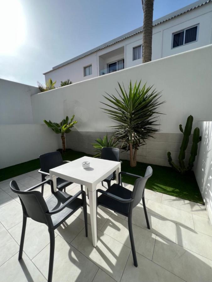 Corralejo Bristol Terrace Apartment Con Giardino Privato Esterno Exterior photo